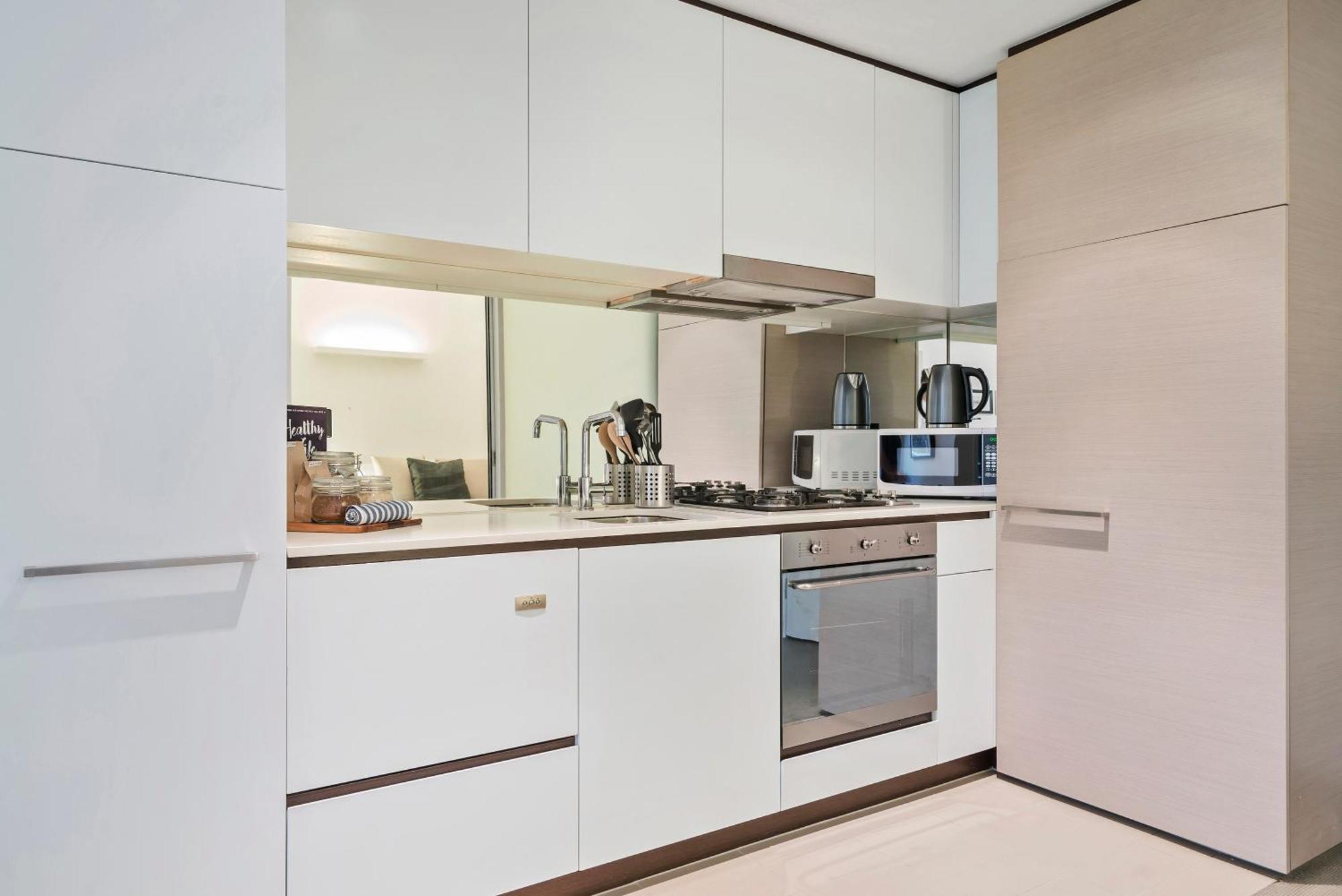 Complete Host Leopold Apartments Melbourne Bagian luar foto